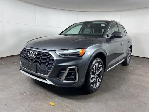 2022 Audi Q5 Premium Plus 45 TFSI S line quattro S tronic