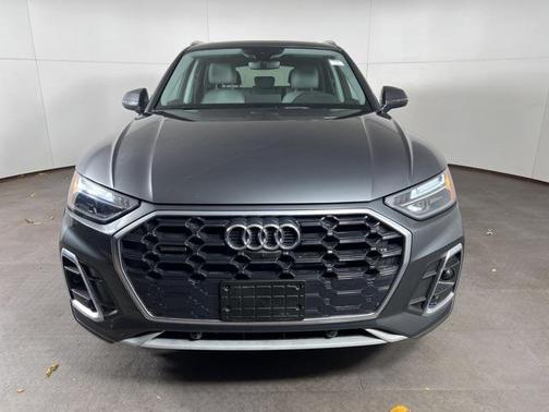 2022 Audi Q5 Premium Plus 45 TFSI S line quattro S tronic