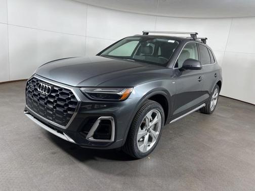 2023 Audi Q5 Premium Plus 45 TFSI S line quattro