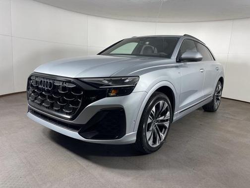 2025 Audi Q8 Premium Plus 55 TFSI quattro
