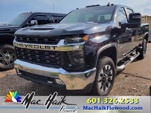 Photo 1 of 3 of 2021 Chevrolet Silverado 2500 LT