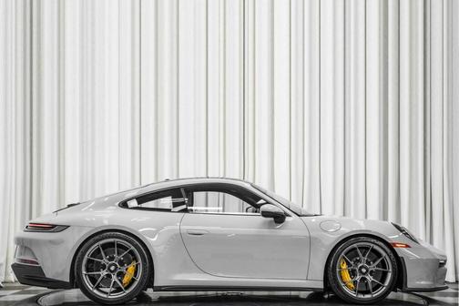 2024 Porsche 911 GT3 w/Touring Package