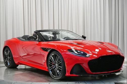 2023 Aston Martin DBS Volante