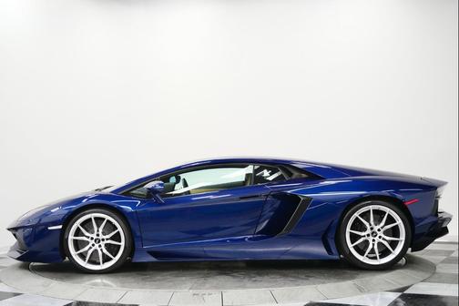 Blu Hera 2014 Lamborghini Aventador LP700-4