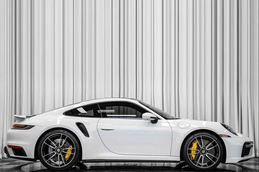 2021 Porsche 911 Turbo S