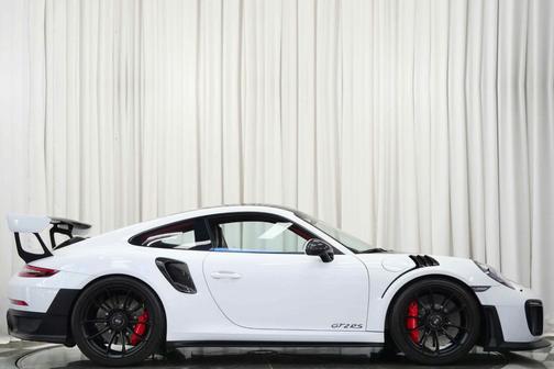 2018 Porsche 911 GT2 RS
