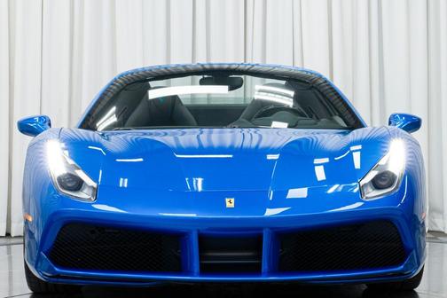 2017 Ferrari 488 Spider Base