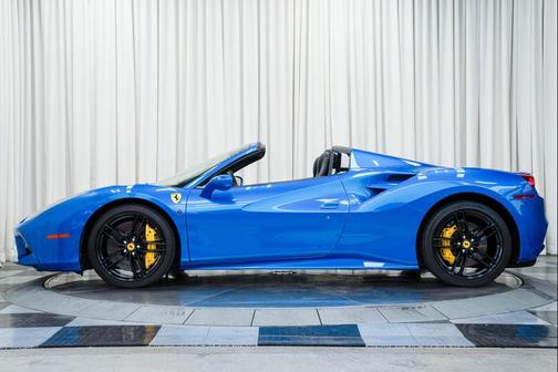 2017 Ferrari 488 Spider Base