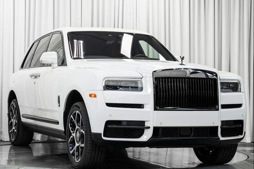 2023 Rolls-Royce Cullinan -Black Badge, Two-Tone Interior, Starlight Headliner