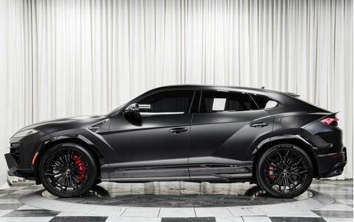 2025 Lamborghini Urus SE