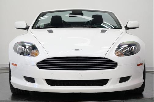 Stratus White 2008 Aston Martin DB9 Volante