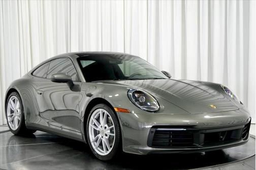 2020 Porsche 911 Carrera