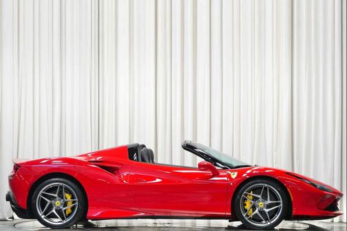 2022 Ferrari F8 Spider Spider -Factory Two-Tone Paint, Alcantara and Carbon Fiber Interior Trim