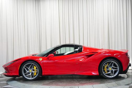 2022 Ferrari F8 Spider Spider -Factory Two-Tone Paint, Alcantara and Carbon Fiber Interior Trim