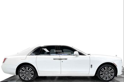 2021 Rolls-Royce Ghost -The GHOST Package, Bespoke Audio, Rear Seat Entertainment