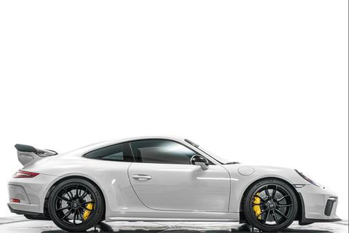 Chalk 2019 Porsche 911 GT3