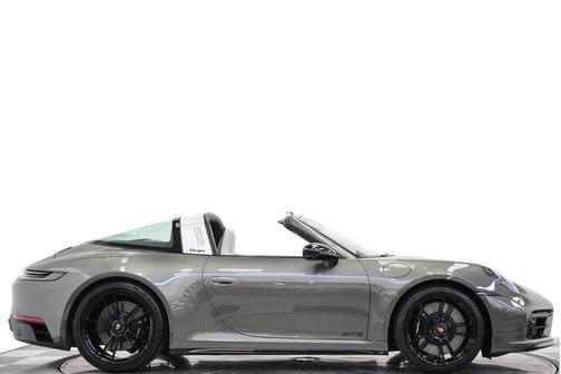 2022 Porsche 911 Targa 4 GTS