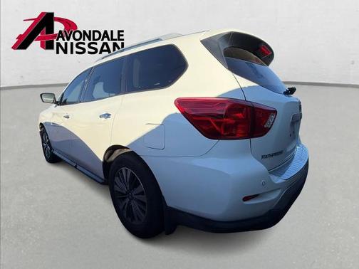 2020 Nissan Pathfinder S