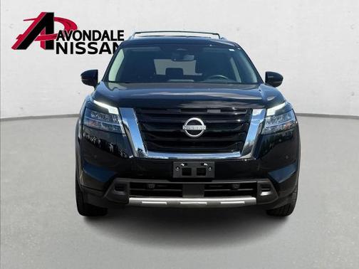 Black 2024 Nissan Pathfinder SL