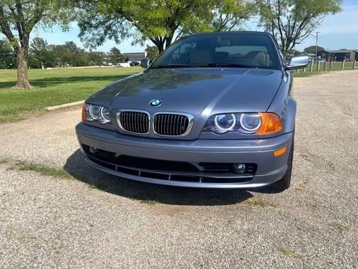 2002 BMW 325 Ci