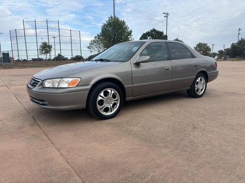2000 Toyota Camry XLE