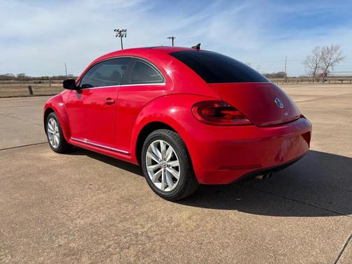 2013 Volkswagen Beetle 2.0L TDI