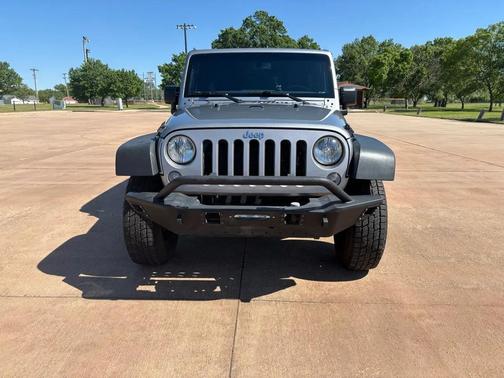 Silver 2016 Jeep Wrangler Unlimited Sport