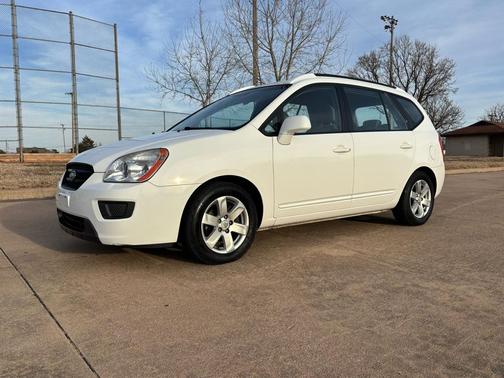 2007 Kia Rondo LX