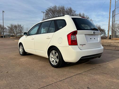 2007 Kia Rondo LX