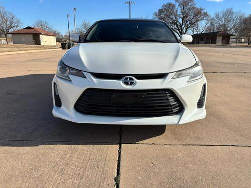 2016 Scion tC Base