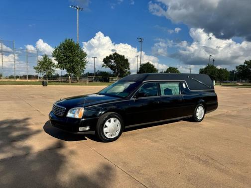 2000 Cadillac DeVille Base