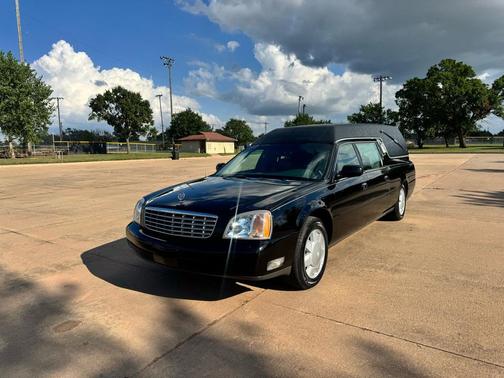2000 Cadillac DeVille Base