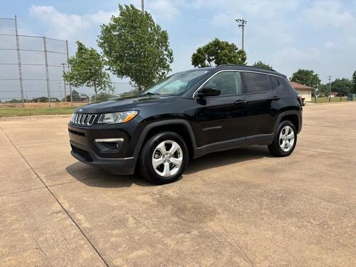 Black 2017 Jeep New Compass Latitude