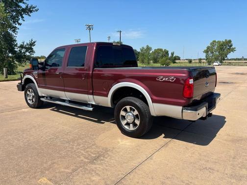 2010 Ford F-250 4WD Crew Cab 156'' Lariat