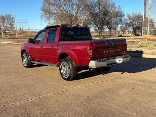 2004 Nissan Frontier XE-V6 Crew Cab