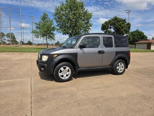 Gray 2005 Honda Element EX