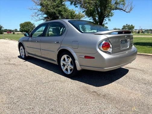 2002 Nissan Maxima SE