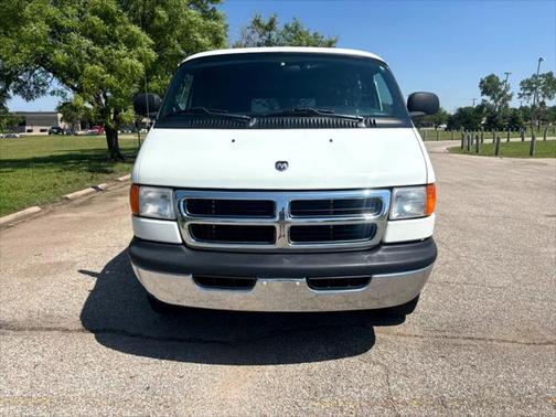2002 Dodge Ram Wagon 3500 127'' WB MAXI