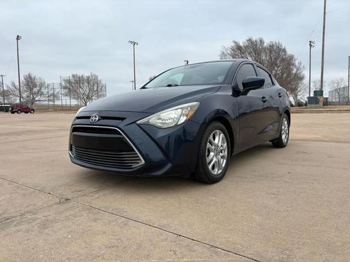 2016 Scion iA 4dr Sdn Man (Natl)