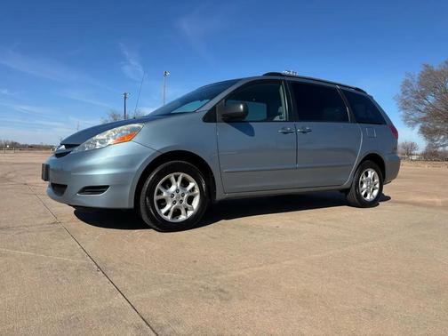 2006 Toyota Sienna LE