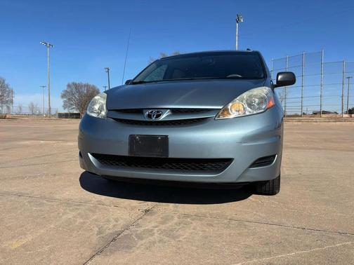2006 Toyota Sienna LE