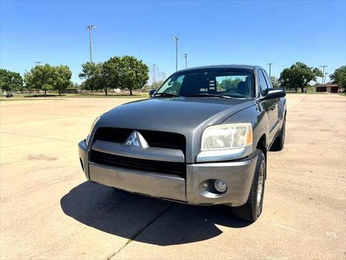2007 Mitsubishi Raider LS