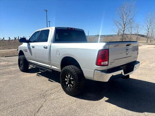 2017 RAM 2500 SLT Crew Cab 4x4 6'4' Box