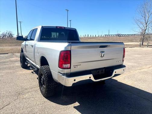 2017 RAM 2500 SLT Crew Cab 4x4 6'4' Box