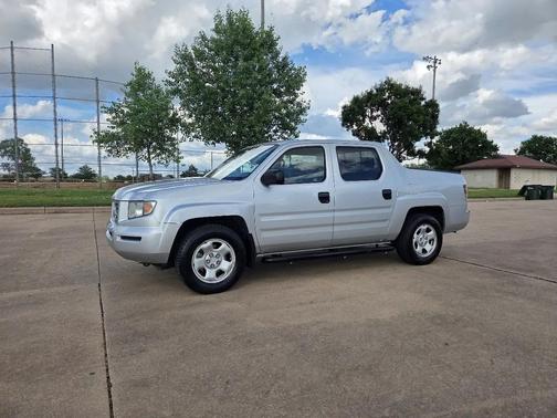 Silver 2008 Honda Ridgeline RT