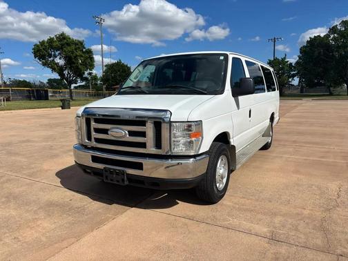 White 2014 Ford E350 Super Duty XLT