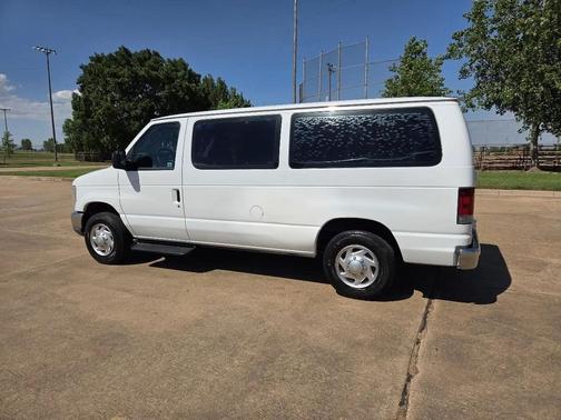 White 2011 Ford E150 XLT
