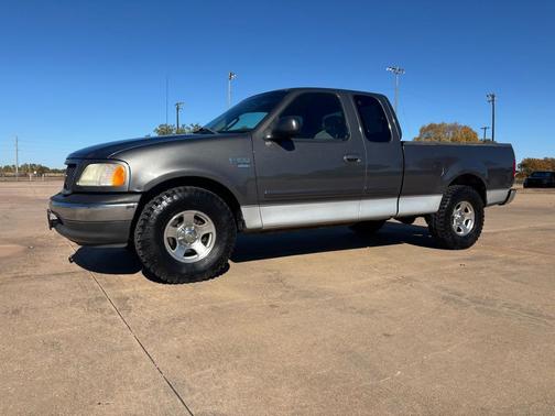 2002 Ford F-150 XLT SuperCab
