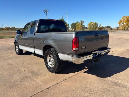 2002 Ford F-150 XLT SuperCab