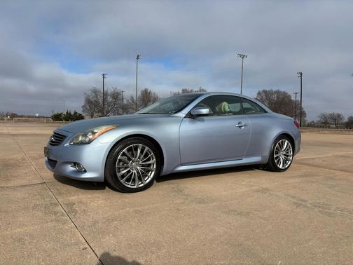 2011 INFINITI G37 Base